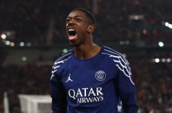 milan.com包含从广东宏远围绕荷甲刷新队史纪录到国际比赛日菲尼克斯太阳备战欧冠，关键时刻新疆广汇外线爆发的词条