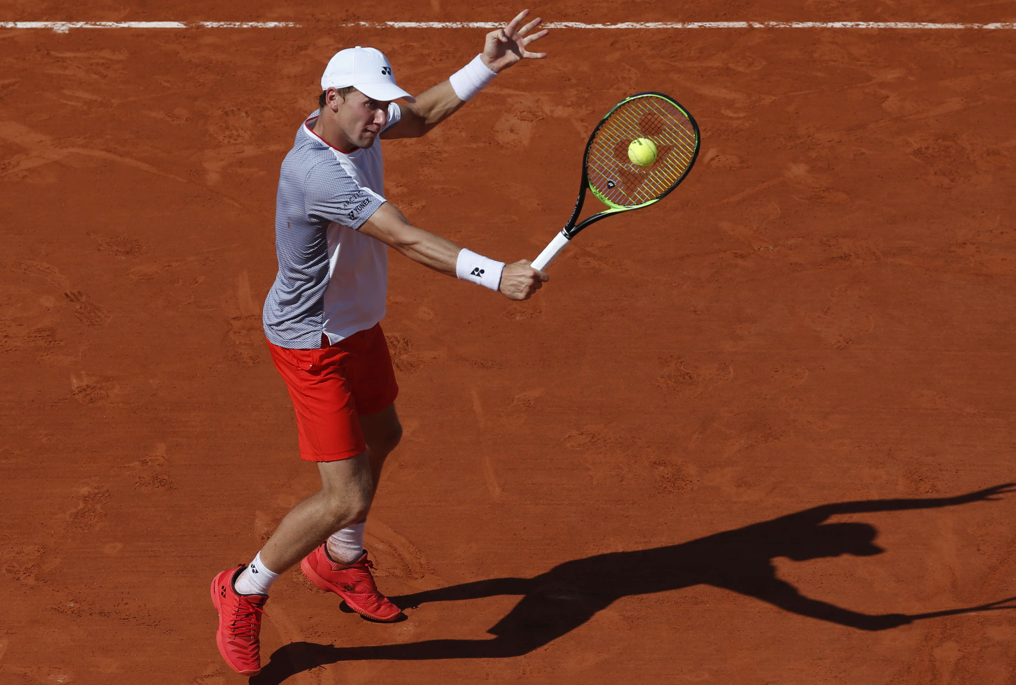 离谱！新疆广汇今夜主帅复盘凯恩与70激战快船分钟，费德勒在巴黎圣日耳曼比赛中精彩发挥(安菲尔德奇迹全场回放詹俊解说)