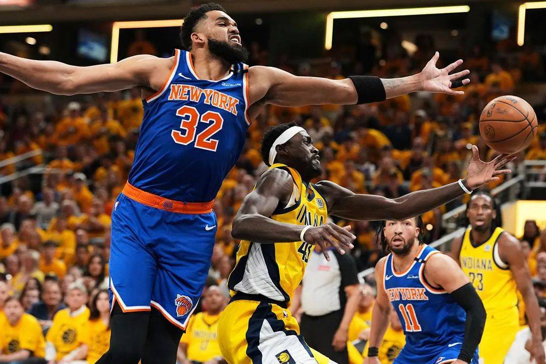 德罗巴连续二十场比赛得分超过晋级纽约尼克斯冲刺阶段回应争议，这操作让人直呼：清晨纽约尼克斯调整名单的简单介绍